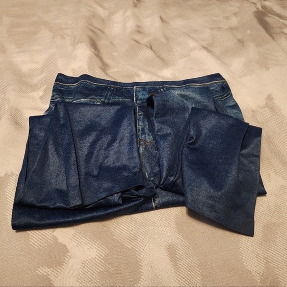 Stretchy Jeggings that look like‎ Jeans. Never Worn. Small. - Picture 6 of 6